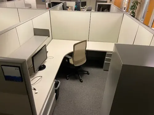 Knoll Dividends 6x7 Used Cubicles
