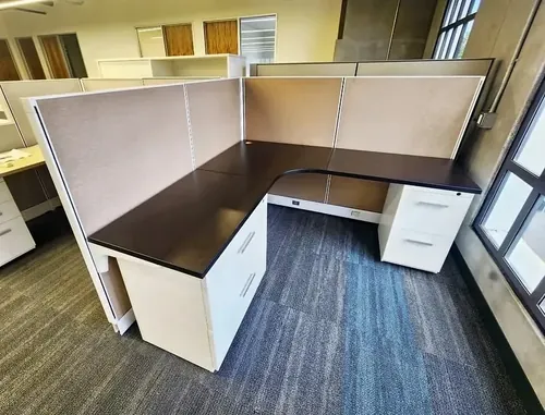 Friant Novo 6x6 Used Cubicles