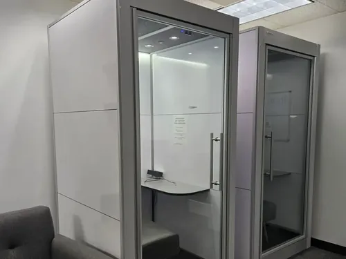 SnapCab Focus 4x4 Used Phone Booth