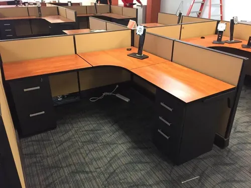 Friant System2 6x6 Used Cubicles